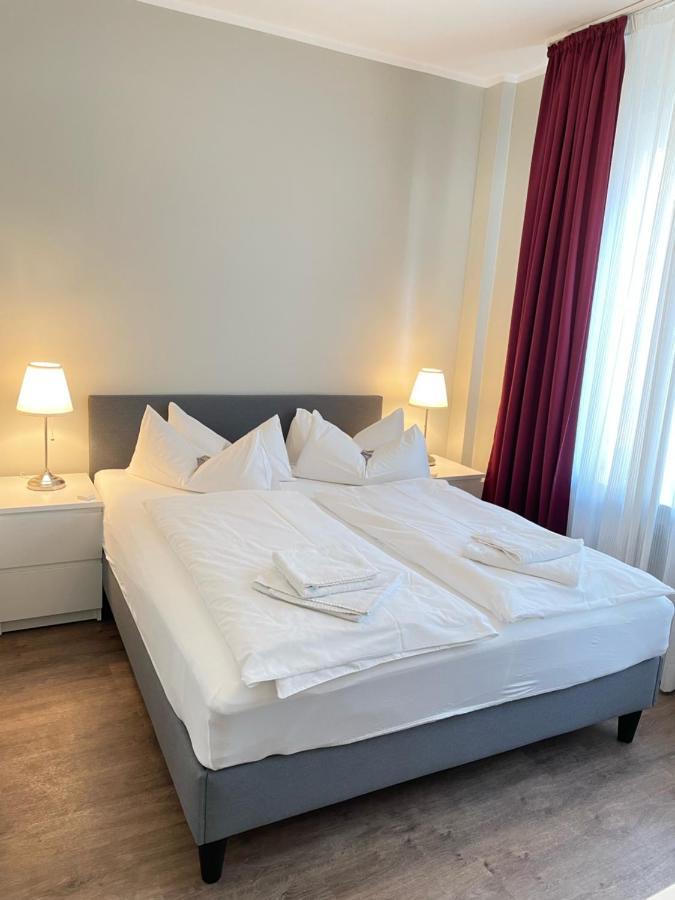 Barcelona Bed & Breakfast Дюселдорф Екстериор снимка