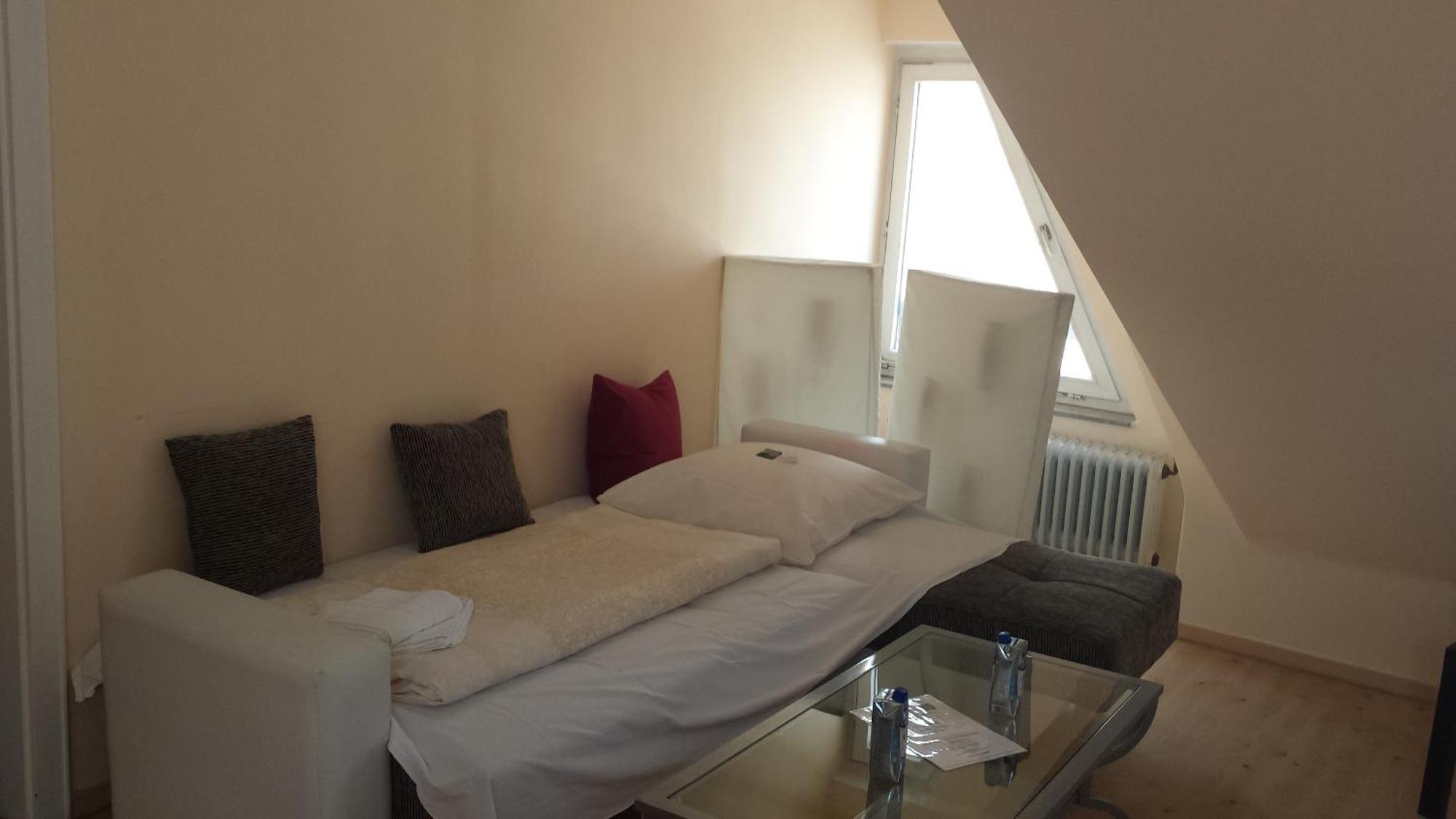 Barcelona Bed & Breakfast Дюселдорф Стая снимка