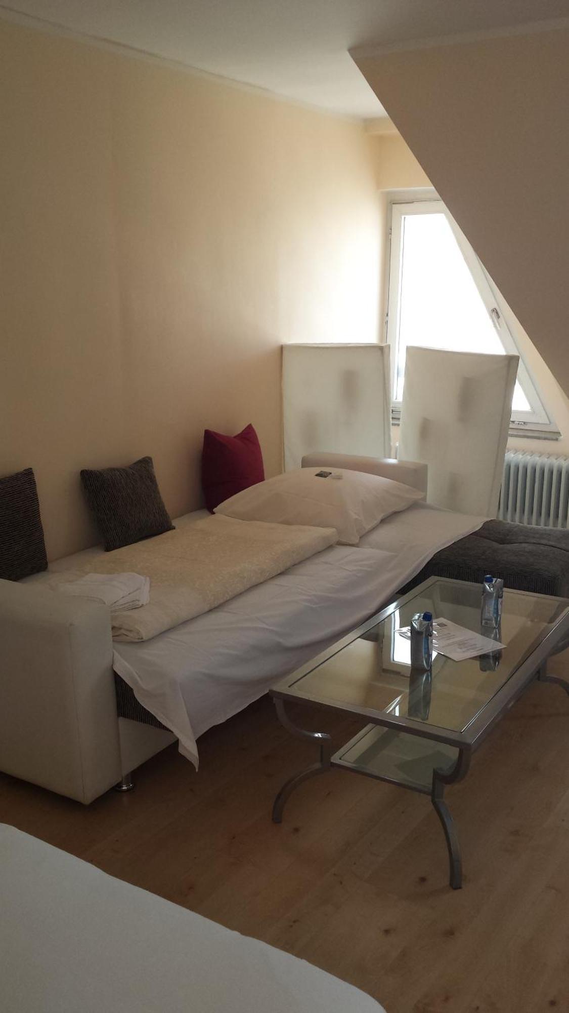Barcelona Bed & Breakfast Дюселдорф Стая снимка