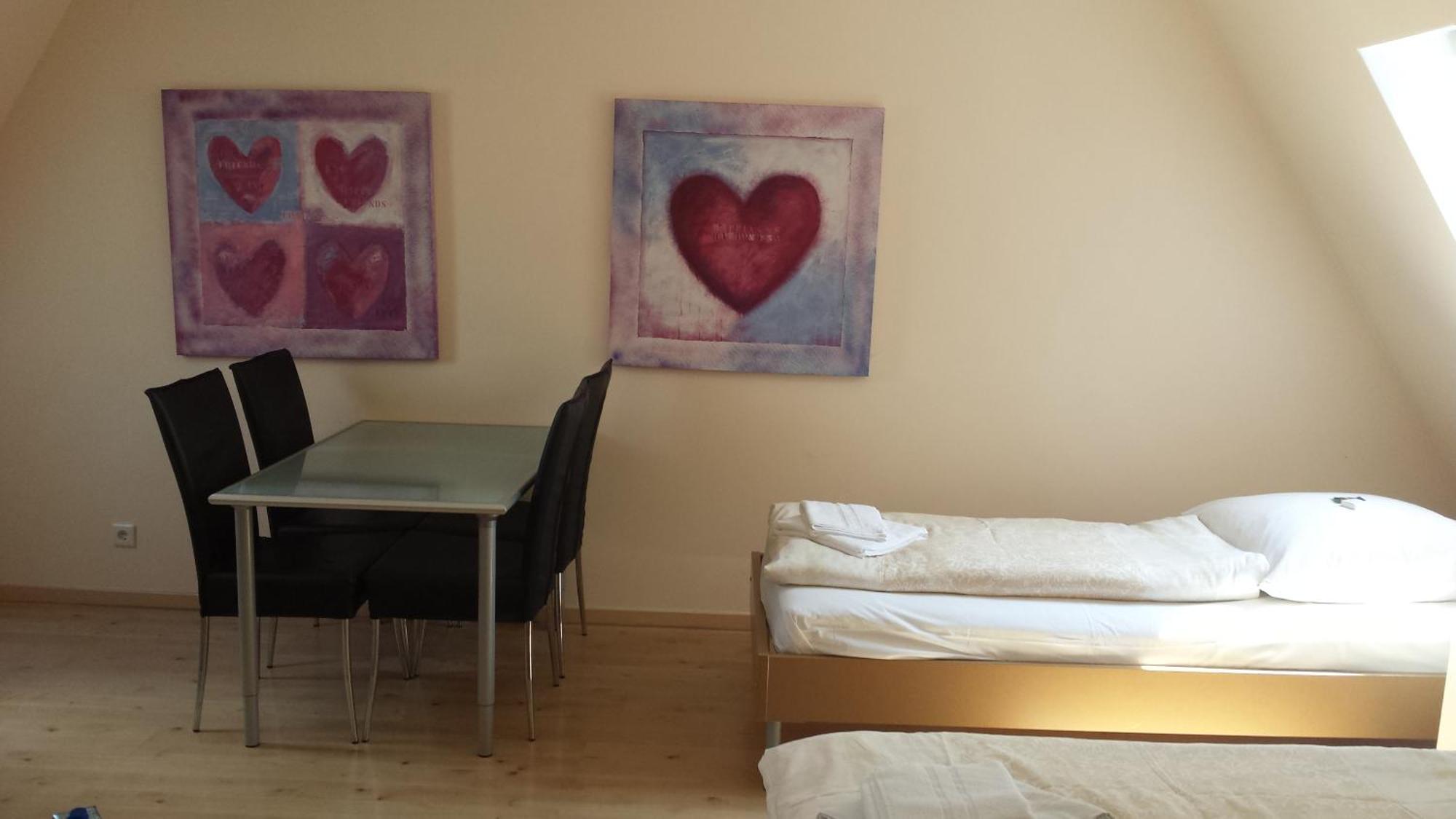 Barcelona Bed & Breakfast Дюселдорф Стая снимка