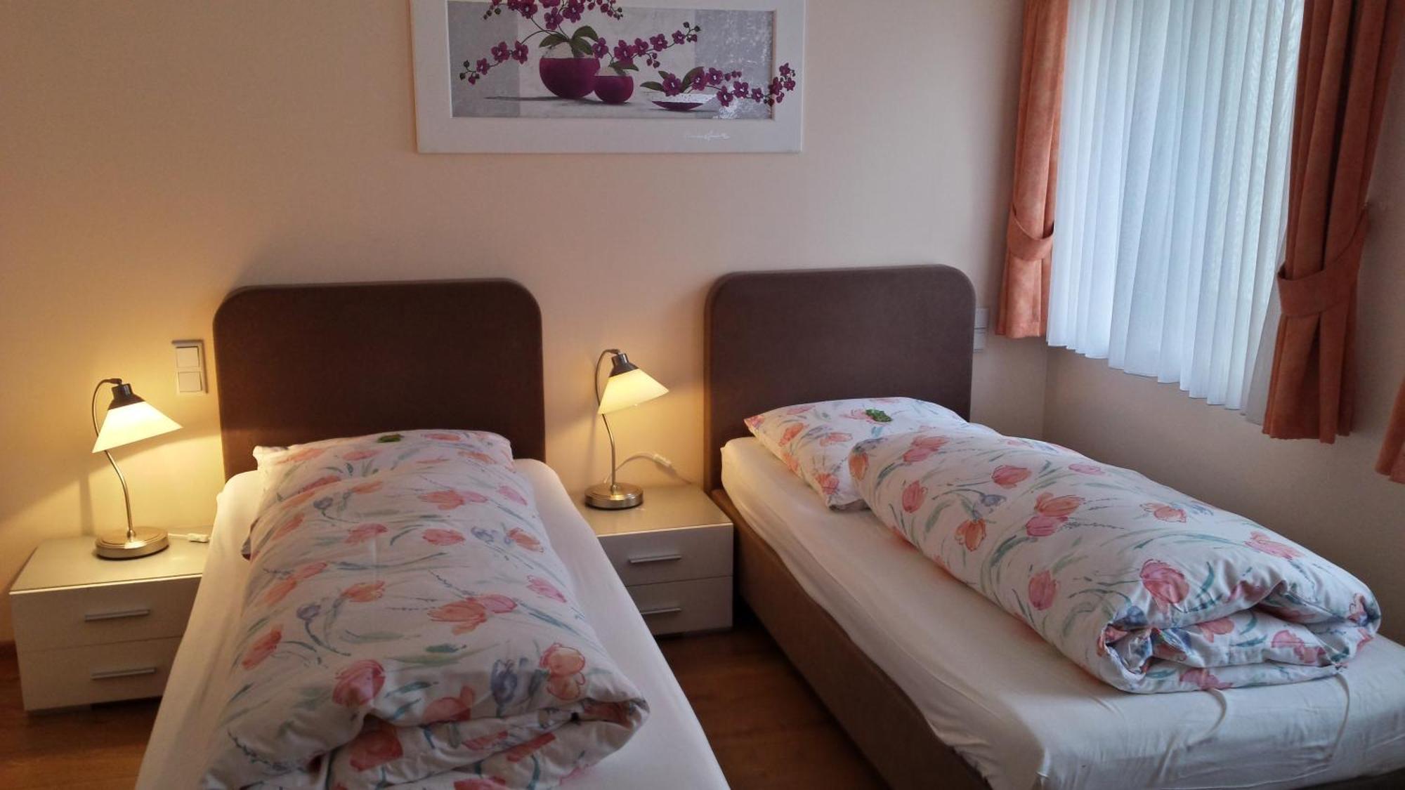 Barcelona Bed & Breakfast Дюселдорф Стая снимка
