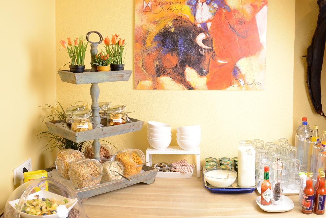 Barcelona Bed & Breakfast Дюселдорф Екстериор снимка